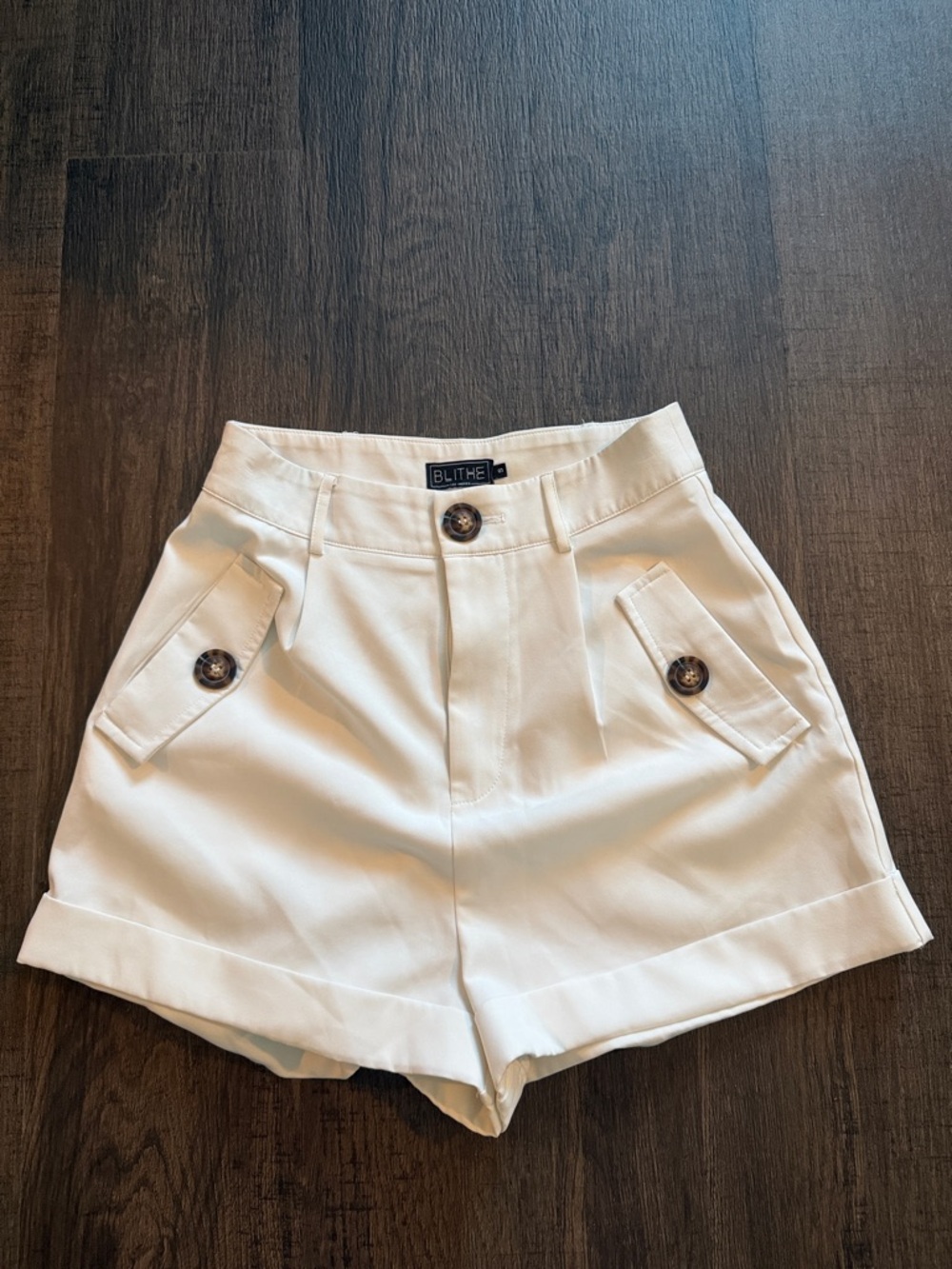 Blithe White High-Waist Button Pocket Shorts